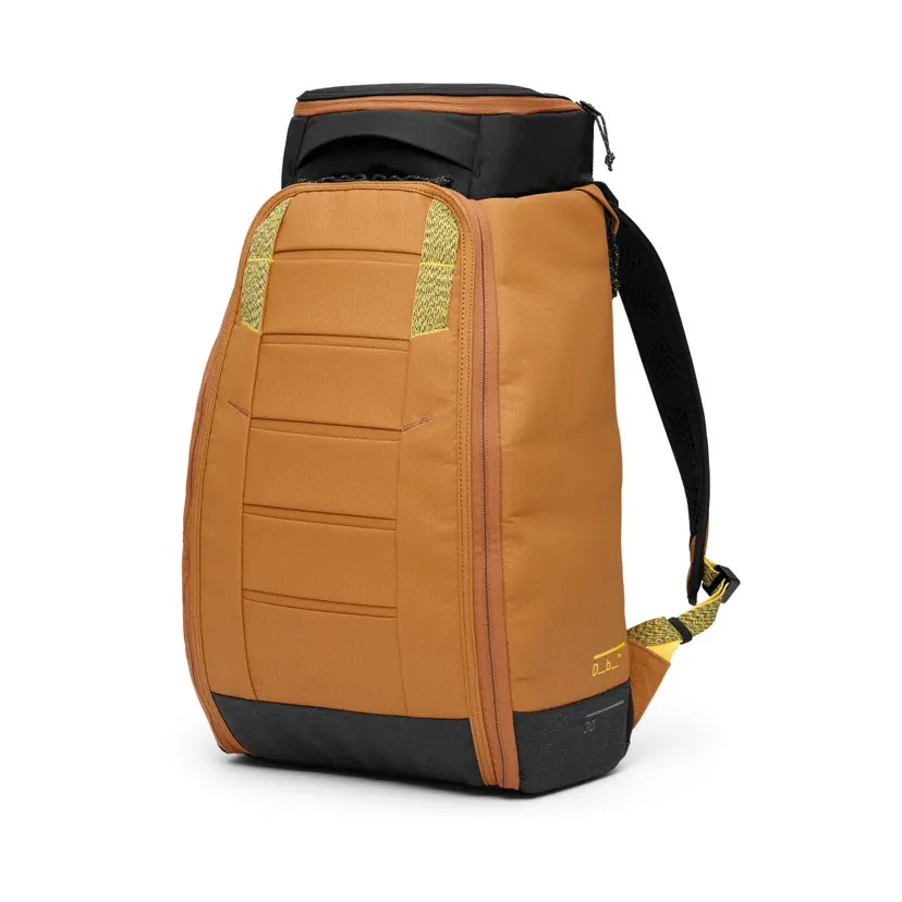 DB Hugger Backpack 30L Acorn Brown