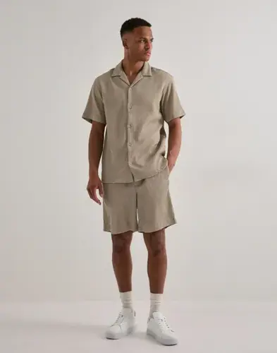 Jack & Jones Jack & Jones Jjeharrison Resort Shirt Ss Sn Set Kortermede skjorter Beige