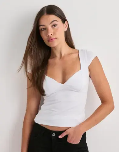 Nelly Nelly - Hvit - Sweetheart Cap Sleeve Top