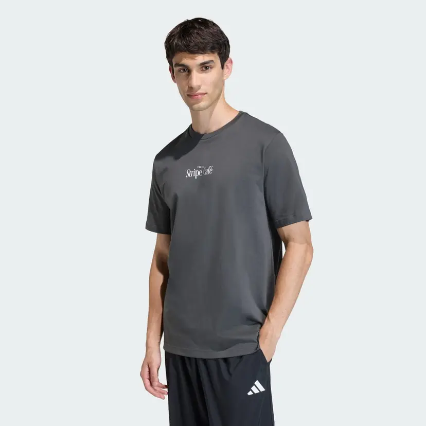 Adidas COFFEE CAFE DONUT BOX GRAPHIC T-SKJORTE