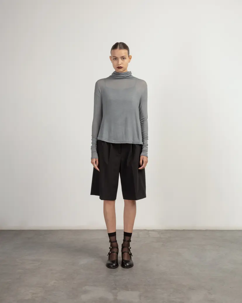 Neirami Neirami T010CO Gray Turtleneck sweater