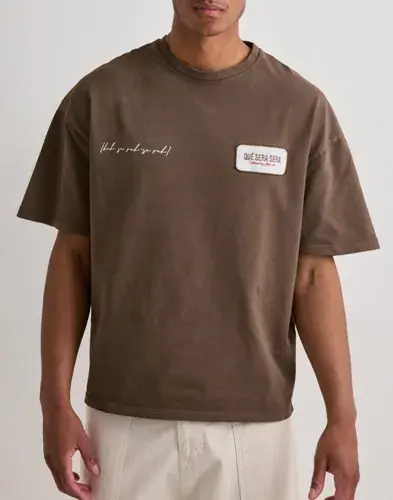Que Sera Sera Que Sera Sera William Washed Tee Kortermede t-shirts Brun