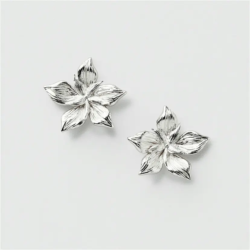 Safira Magnolia Flower Studs