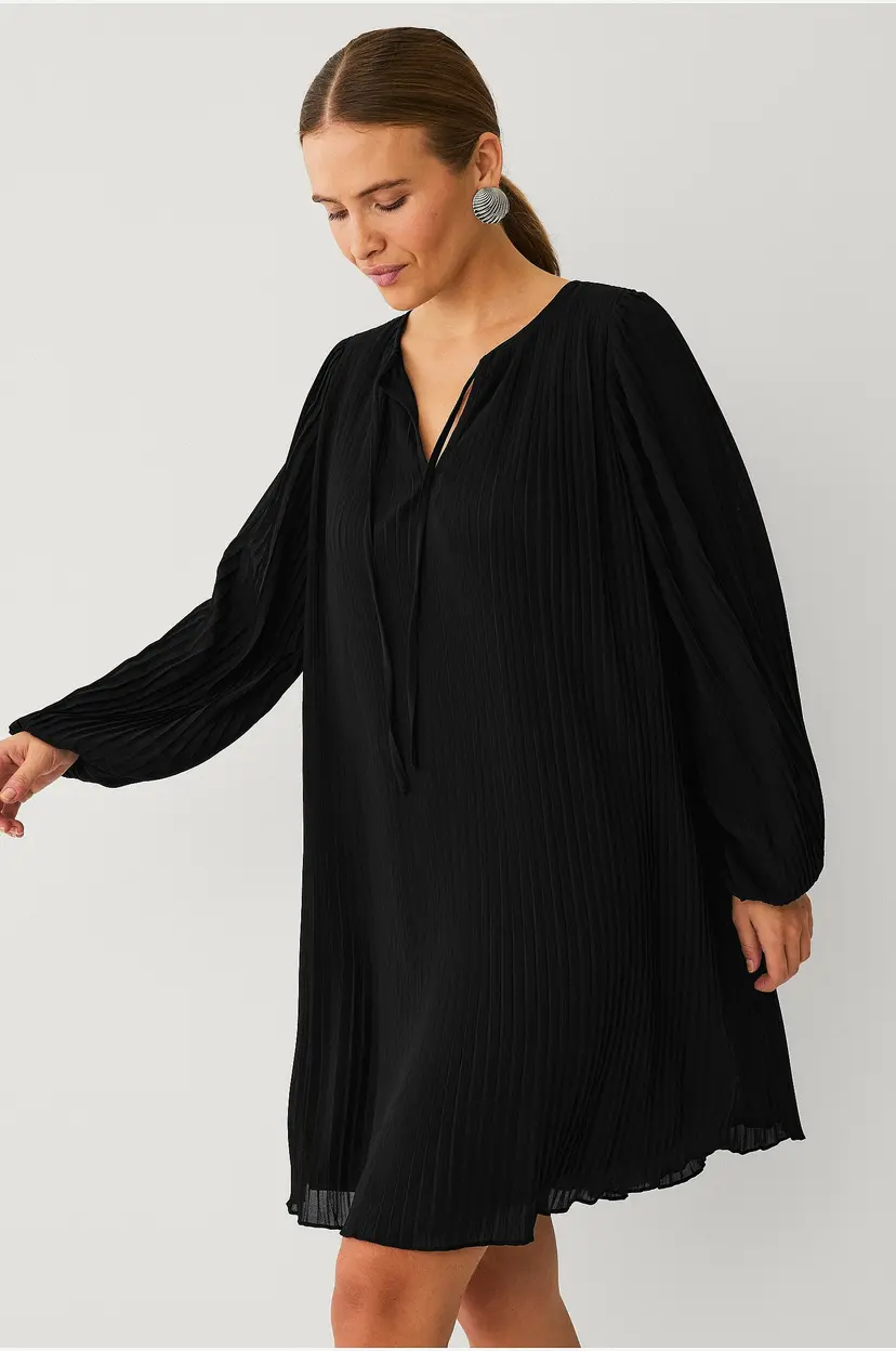 Saint Tropez Kjole HoomaSZ Dress - Svart