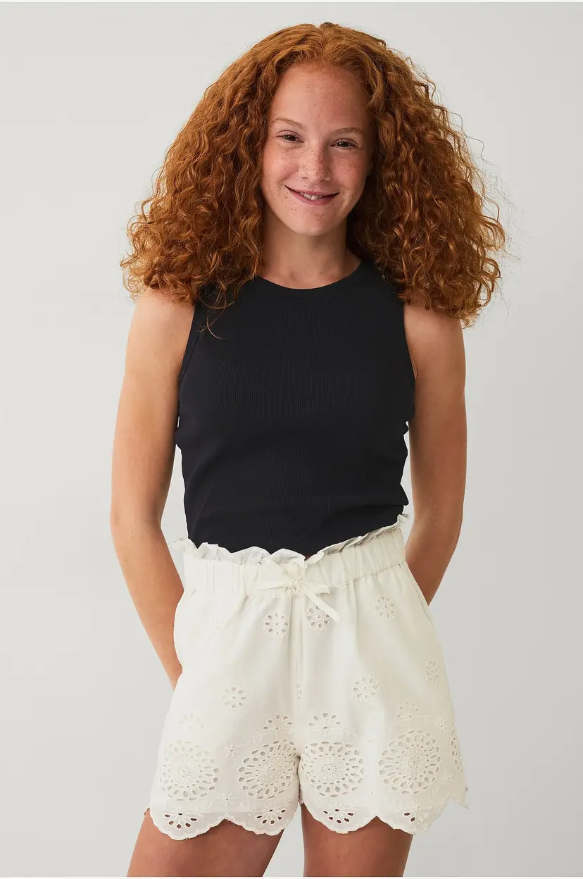 Ellos Collection Shorts i broderie anglaise - Hvit