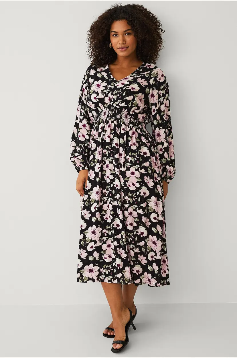 Ellos Plus collection Kjole med smock - Rosa