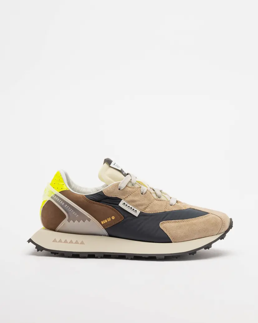 Run Of Run Of Barrio M Taupe Sneakers