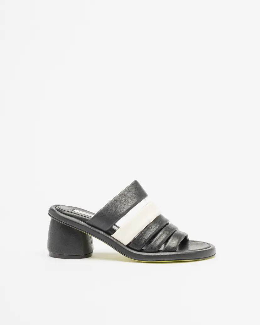Ernesto Dolani Ernesto Dolani 10DYVO13 Black Sandals