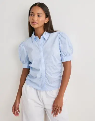 Neo Noir Neo Noir - Blå - Frannie Soft Stripe Shirt