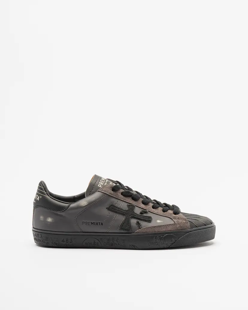 Premiata Premiata STEVEN 8486 Brown Sneakers