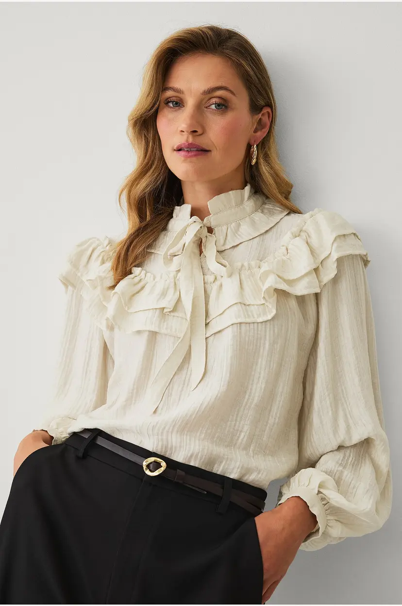 Ellos Collection Bluse med volanger - Hvit