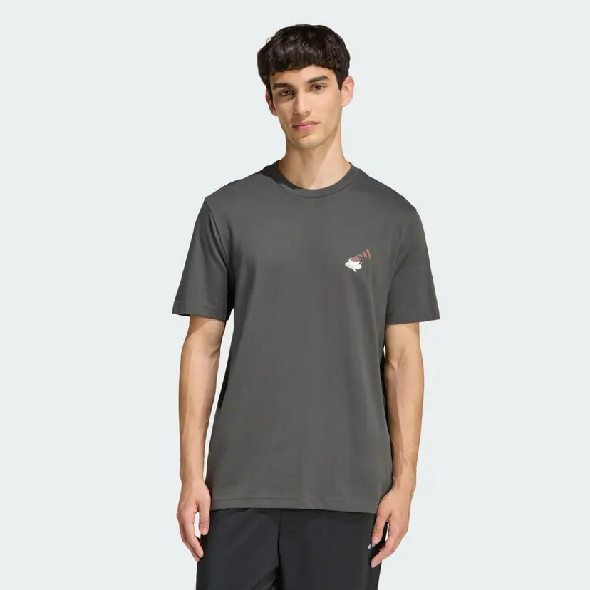 Adidas COFFEE CAFE CHEESECAKE GRAPHIC T-SKJORTE