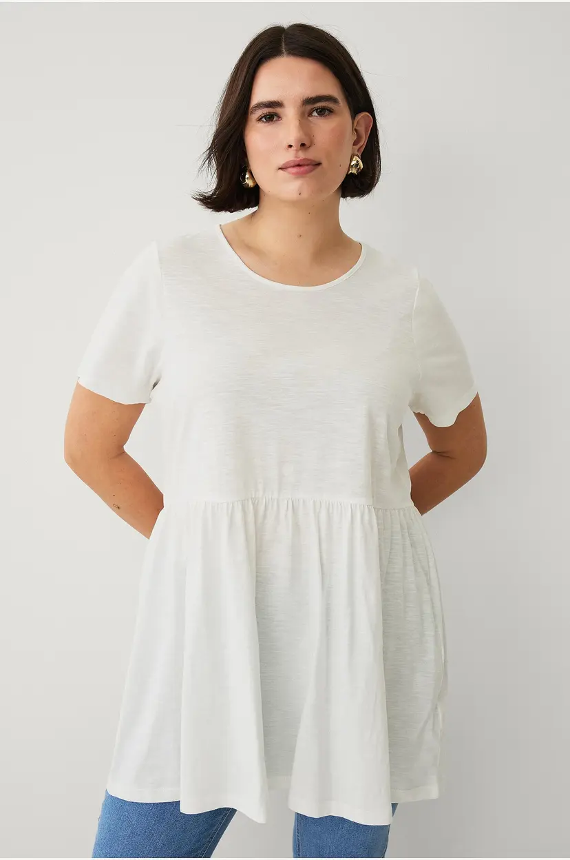 Ellos Plus collection Kortermet tunika med volang - Hvit