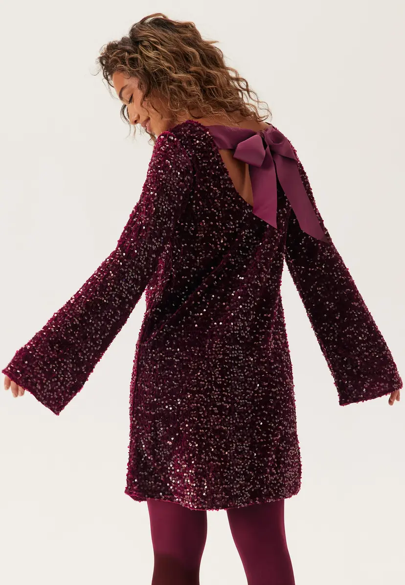 Pieces Pckam Ls Deep Back Bow Dress