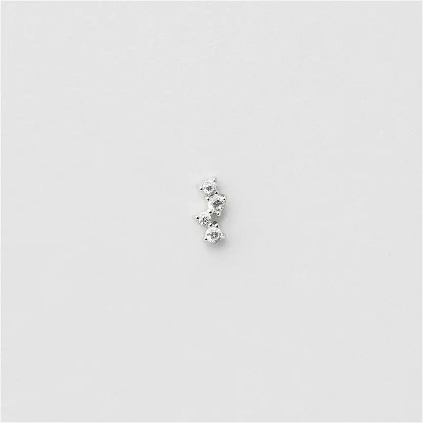 Safira Ava Piercing