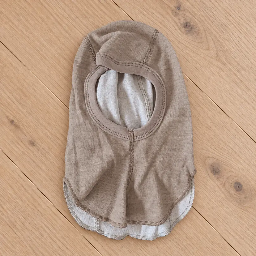 Need it Balaclava i ull/bambus "Digg" Sand