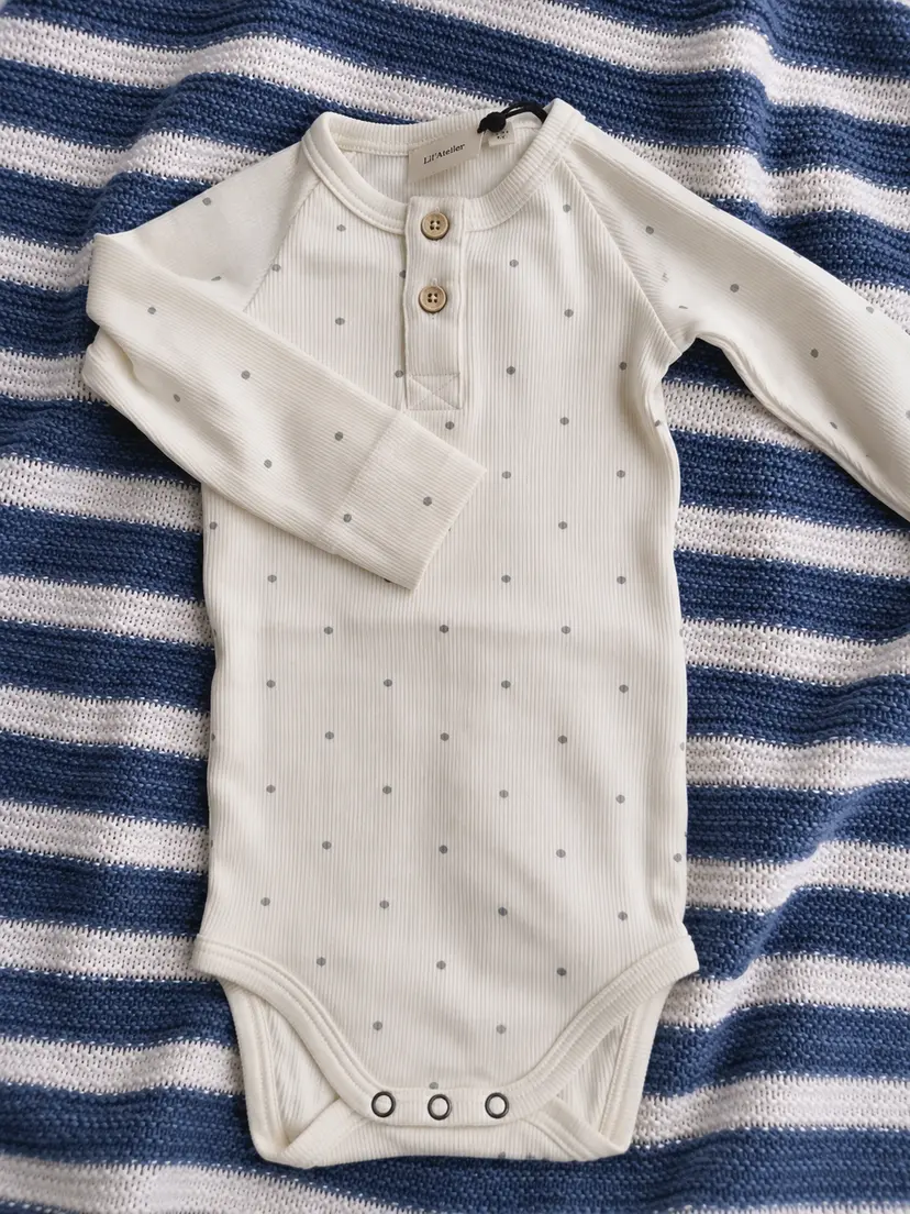 Lil`Atelier Body "GAGO KIP" Coconut Milk Sleet Dot