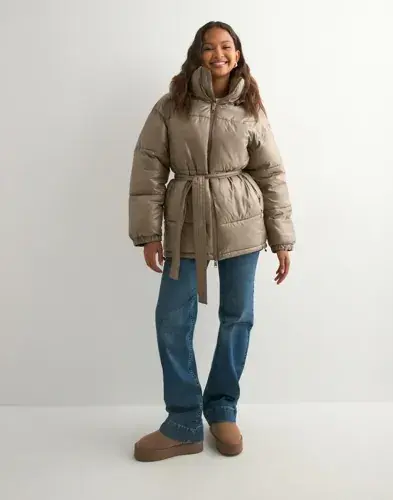 Nelly Nelly - Brun - Volume Precious Puffer Jacket
