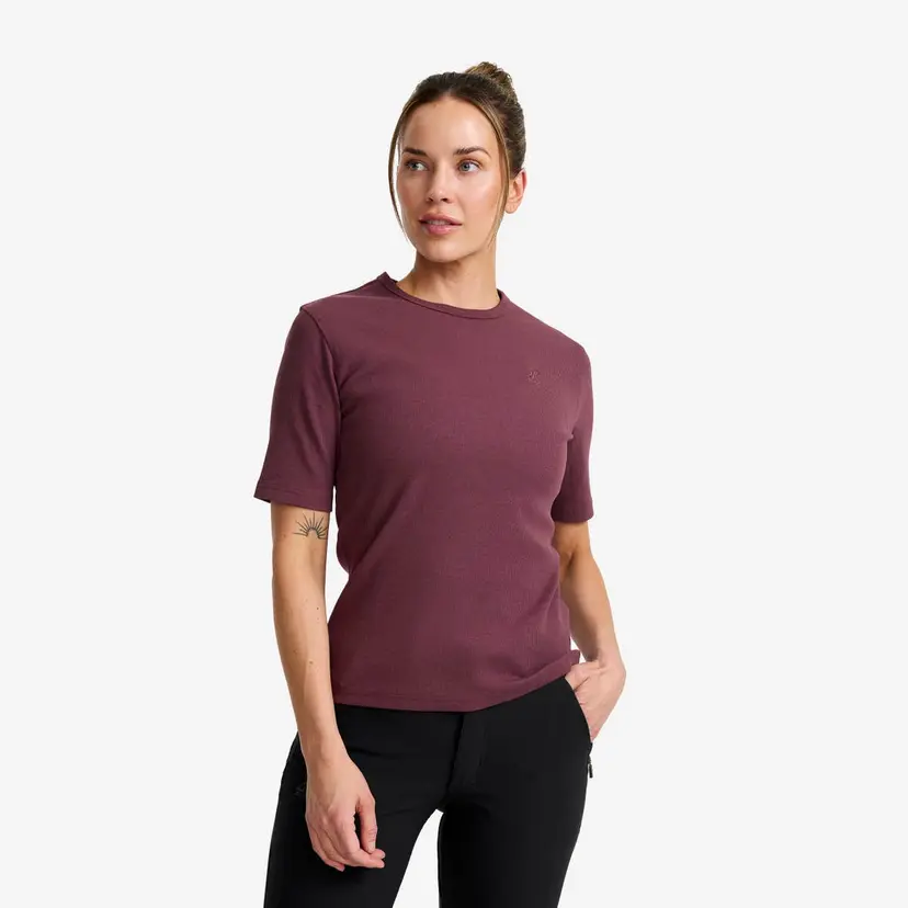 RevolutionRace Birch Ribbed T-shirt Dame Mauve Wine