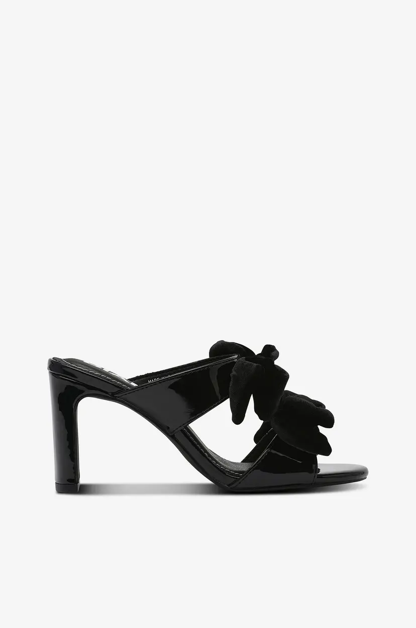 Bianco Pumps biaCherry Bow Mule Patent Velvet - Svart