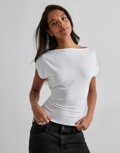 Nelly Nelly - Hvit - Ultra Soft Shoulder Top