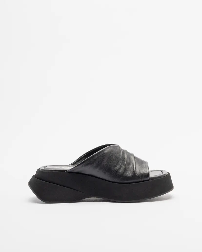 Elena Iachi Elena Iachi C20 Black Slide sandals