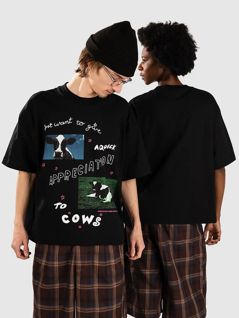 Jungles Jungles Jungles Jungles Cow Appreciation T-skjorte svart