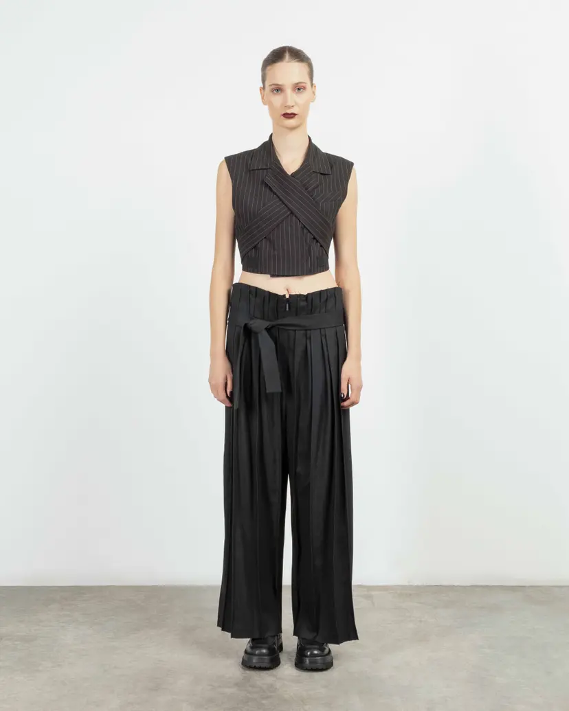 MLO Colete clássico cropped MLO P26I30372 Preto