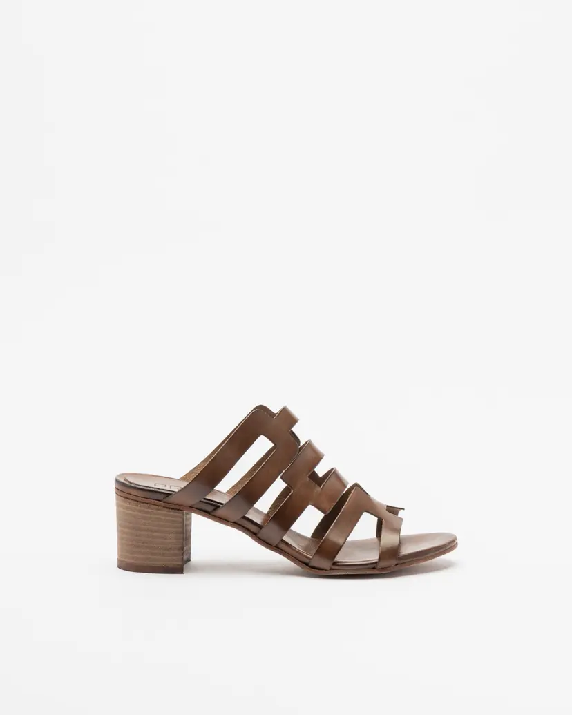PROF PROF T609 Brown Clogs