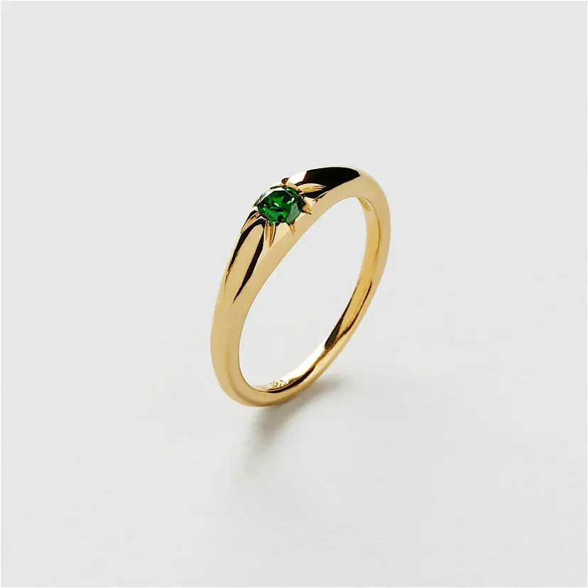 Safira Sequin Emerald Pinky Ring