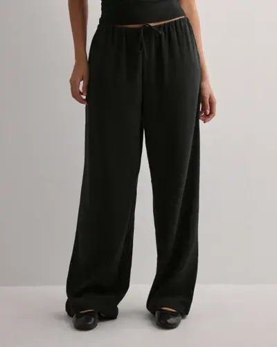 ONLY Only - Svart - Onlthana Life Lw Wide Casual Pant C