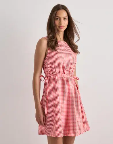 Vero Moda Vero Moda - Rød - Vmcamilla Sl Short Dress Wvn