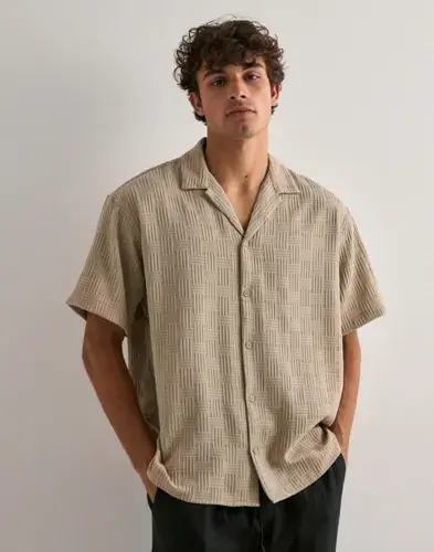 Jack & Jones Jack & Jones Jjematteo Resort Shirt Ss Sn Kortermede skjorter Beige