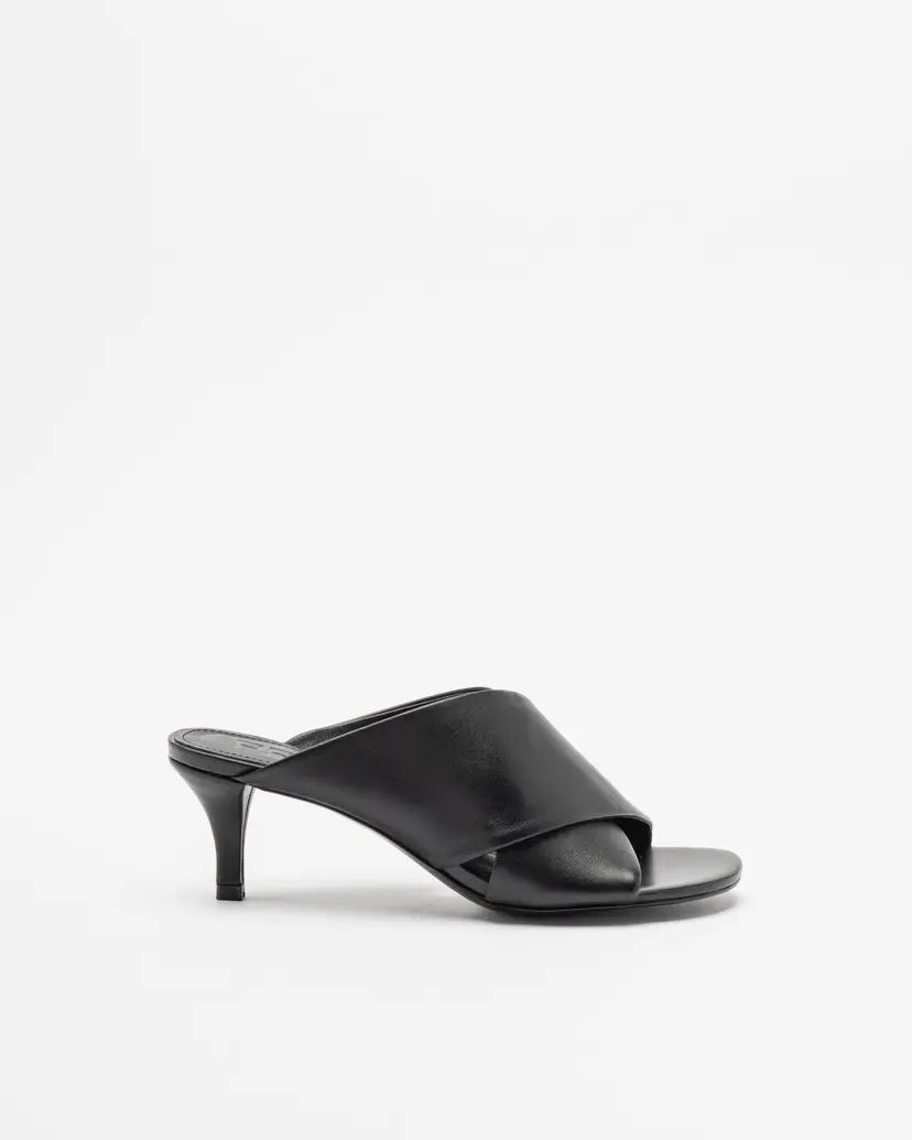 PROF PROF V2328-13 Black Clogs