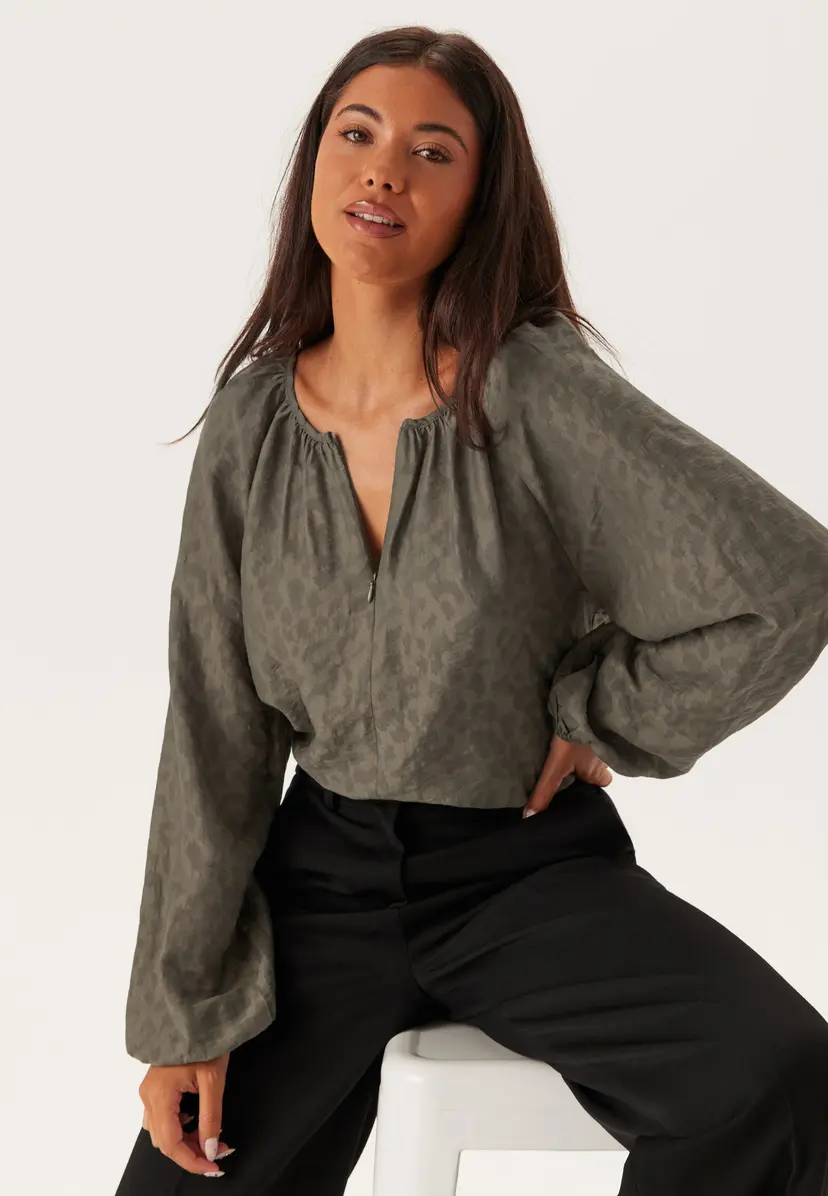 Object Collectors Item Objtrue L/S LO BLOUSE