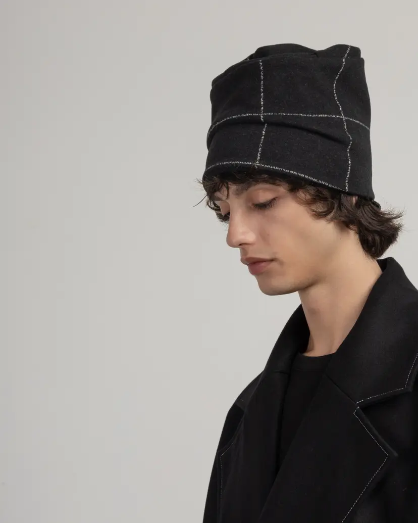 Neirami Neirami AC04BH Black Beanie