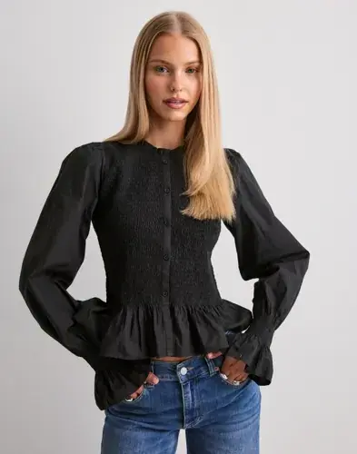 Nelly Nelly - Svart - Favorite Smock Blouse