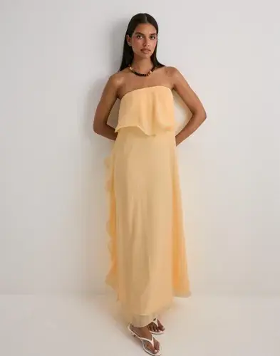 Vero Moda Vero Moda - Gul - Vmiris Ruffle Tube Maxi Dress Exp