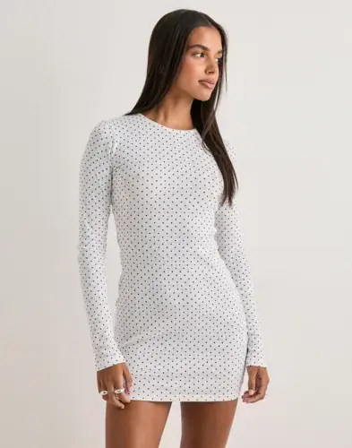 Nelly Nelly - Hvit - Cute Print Mini Dress