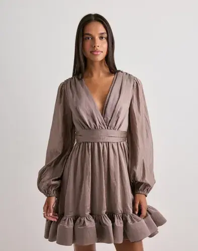 Malina Malina - Beige - Jadie V-neck Ruffled Mini Dres