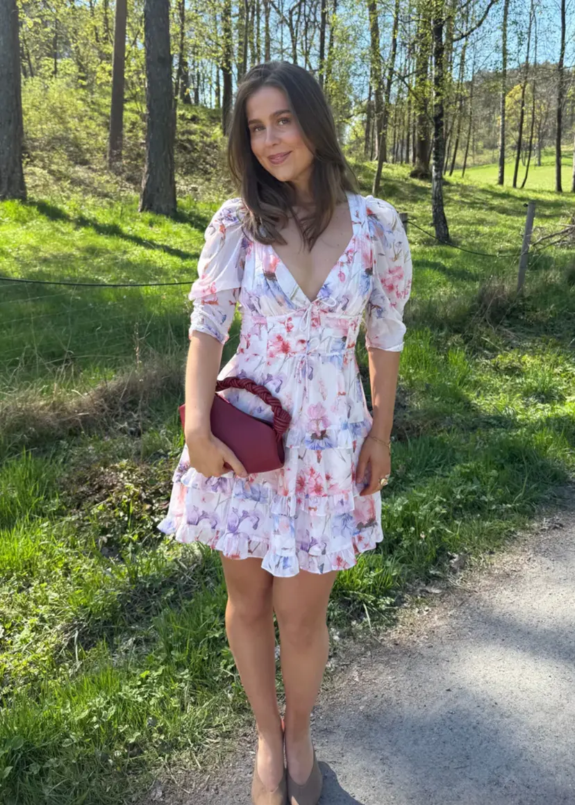 Kayani Isla Mini Dress - Dreamy Blossom