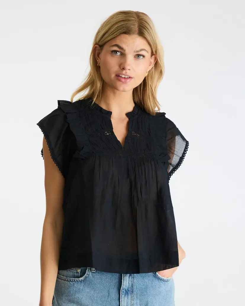 Neo Noir Topp Jayla S Voile