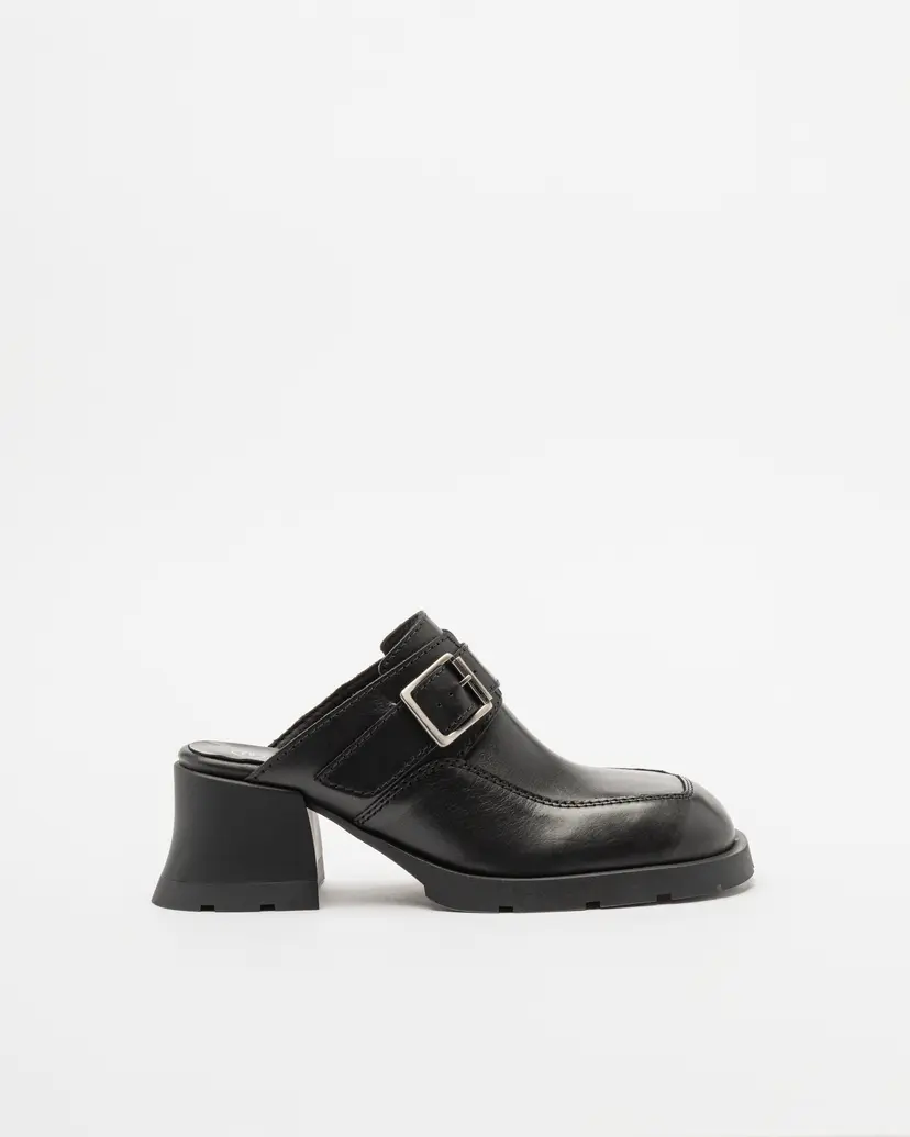 E8 by Miista E8 by Miista ALANYS Black Clogs