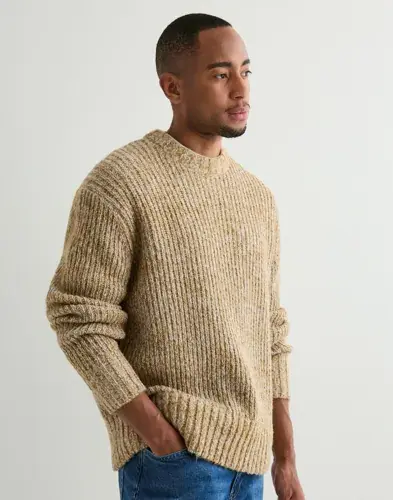 Selected Men Selected Men Slhchicago Ls Knit Relaxed Crew Nec Strikkegensere Beige
