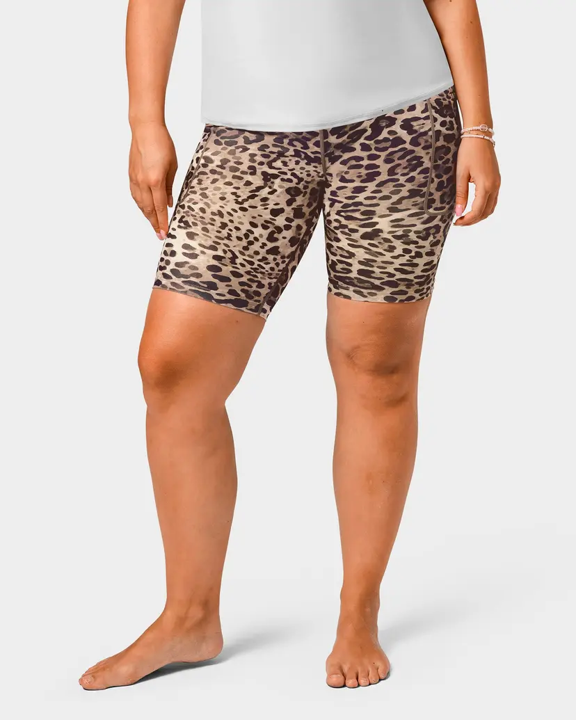 Huabo Signature Leopard Shorts