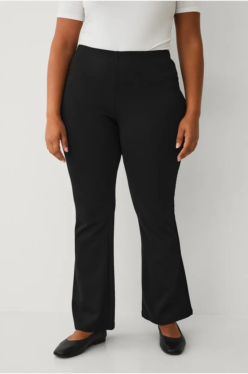 Ellos Plus collection Puntoleggings med bootcut - Svart
