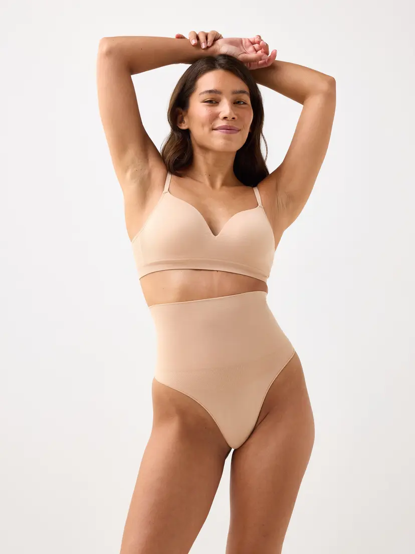 Lindex Shaping-stringtruse med sonestøtte