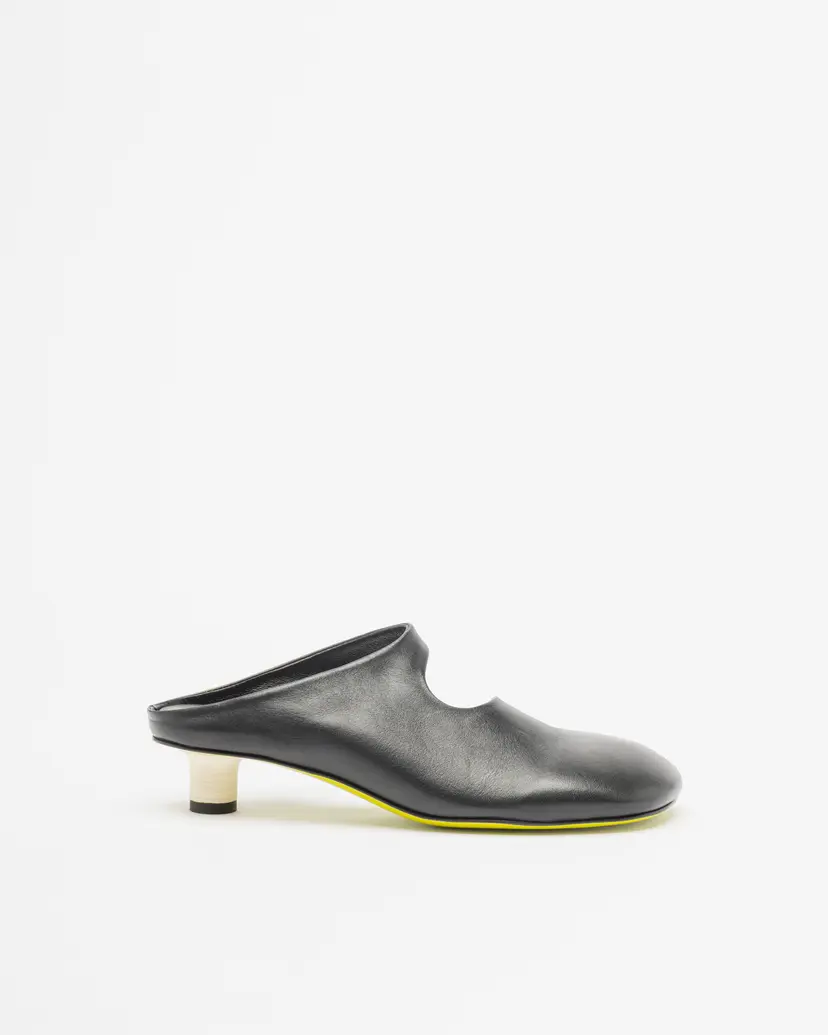 Ernesto Dolani Ernesto Dolani 10DLIN05 Black Clogs