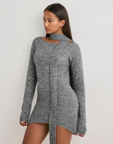 Nelly Nelly - Grå - Tight Long Knit Sweater