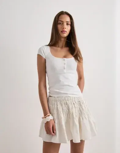 Vero Moda Vero Moda - Hvit - Vmsofia Mw Mini Skirt Wvn Exp